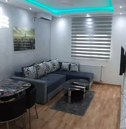 Lux Free Garage Апартаменты