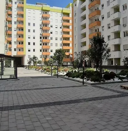Lux Free Garage Апартаменты Нови-Сад