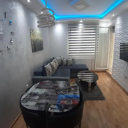 Lux Free Garage Апартаменты *