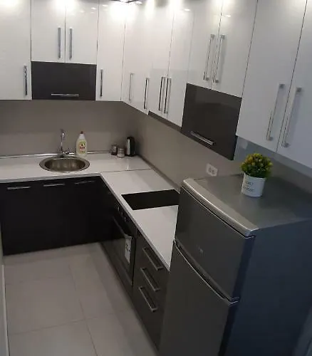 Lux Free Garage * Novi Sad