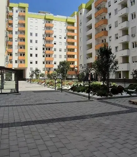 Lux Free Garage Lägenhet Novi Sad