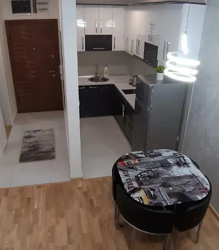 Lux Free Garage * Novi Sad