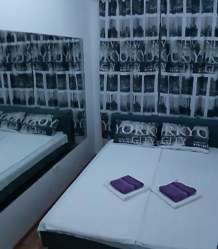 Lux Free Garage Novi Sad