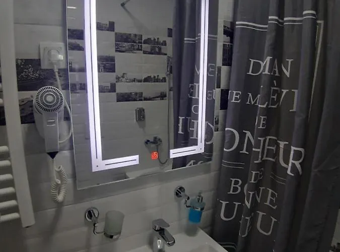 Lux Free Garage * Novi Sad